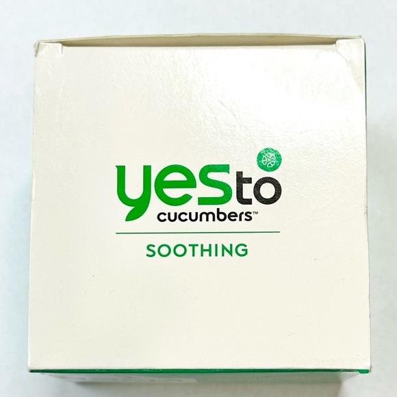 Yes To Cucumbers Soothing Calming Facial Mask w/Detoxifying Dead Sea Mud 1.7oz - Picture 2 of 13